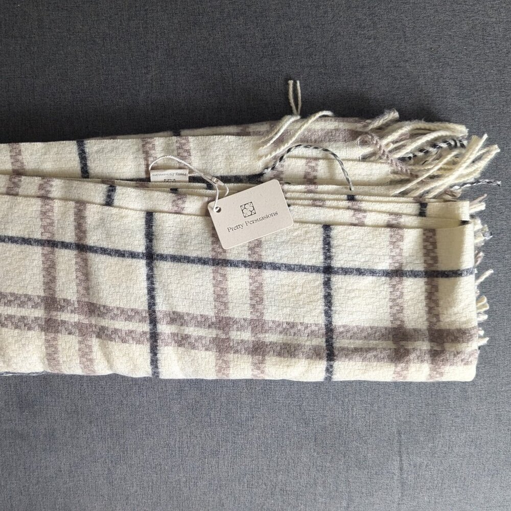 Pretty Persuasions Scarf White with Grey NEW